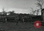 Image Faire progresser les forces américaines détruire ennemi barrage routier Oberleuken Allemagne, 1945, de la seconde 26 séquences d'archives historiques vidéo 65675074268