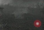 Image Faire progresser les forces américaines détruire ennemi barrage routier Oberleuken Allemagne, 1945, de la seconde 34 séquences d'archives historiques vidéo 65675074268