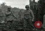 Image Faire progresser les forces américaines détruire ennemi barrage routier Oberleuken Allemagne, 1945, de la seconde 43 séquences d'archives historiques vidéo 65675074268