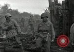 Image Faire progresser les forces américaines détruire ennemi barrage routier Oberleuken Allemagne, 1945, de la seconde 44 séquences d'archives historiques vidéo 65675074268