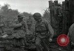 Image Faire progresser les forces américaines détruire ennemi barrage routier Oberleuken Allemagne, 1945, de la seconde 45 séquences d'archives historiques vidéo 65675074268