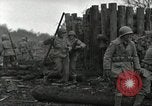 Image Faire progresser les forces américaines détruire ennemi barrage routier Oberleuken Allemagne, 1945, de la seconde 51 séquences d'archives historiques vidéo 65675074268