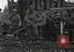 Image Faire progresser les forces américaines détruire ennemi barrage routier Oberleuken Allemagne, 1945, de la seconde 59 séquences d'archives historiques vidéo 65675074268