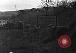 Immagine di Stati Uniti truppe Oberleuken Germania, 1945, secondo 13 filmato di repertorio 65675074269