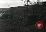 Immagine di Stati Uniti truppe Oberleuken Germania, 1945, secondo 16 filmato di repertorio 65675074269