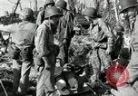Standbild verletzte Soldaten Guam Marianen, 1944, aus Sekunde 9 historischem Filmmaterial Videoclip 65675074277