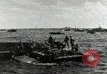 Standbild verletzte Soldaten Guam Marianen, 1944, aus Sekunde 26 historischem Filmmaterial Videoclip 65675074277