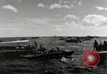 Standbild verletzte Soldaten Guam Marianen, 1944, aus Sekunde 35 historischem Filmmaterial Videoclip 65675074277