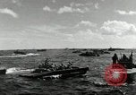 Standbild verletzte Soldaten Guam Marianen, 1944, aus Sekunde 40 historischem Filmmaterial Videoclip 65675074277