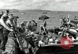 Standbild verletzte Soldaten Guam Marianen, 1944, aus Sekunde 47 historischem Filmmaterial Videoclip 65675074277