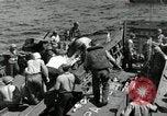 Standbild verletzte Soldaten Guam Marianen, 1944, aus Sekunde 57 historischem Filmmaterial Videoclip 65675074277