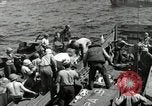 Standbild verletzte Soldaten Guam Marianen, 1944, aus Sekunde 62 historischem Filmmaterial Videoclip 65675074277
