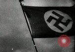Standbild Adolf Hitler am frühen Sitzungen im Aufstieg zur Macht Deutschland, 1929, aus Sekunde 56 historischem Filmmaterial Videoclip 65675074291