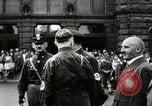 Standbild Adolf Hitler im Jahre 1927 Reichspartei Nürnberg Deutschland, 1927, aus Sekunde 13 historischem Filmmaterial Videoclip 65675074292