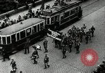 Standbild Adolf Hitler im Jahre 1927 Reichspartei Nürnberg Deutschland, 1927, aus Sekunde 18 historischem Filmmaterial Videoclip 65675074292