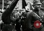 Standbild Adolf Hitler im Jahre 1927 Reichspartei Nürnberg Deutschland, 1927, aus Sekunde 26 historischem Filmmaterial Videoclip 65675074292