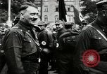 Standbild Adolf Hitler im Jahre 1927 Reichspartei Nürnberg Deutschland, 1927, aus Sekunde 29 historischem Filmmaterial Videoclip 65675074292