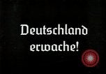 Standbild Adolf Hitler im Jahre 1927 Reichspartei Nürnberg Deutschland, 1927, aus Sekunde 32 historischem Filmmaterial Videoclip 65675074292