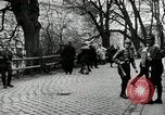 Standbild Sturmtruppen München Deutschland, 1933, aus Sekunde 39 historischem Filmmaterial Videoclip 65675074294