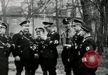 Standbild Sturmtruppen München Deutschland, 1933, aus Sekunde 61 historischem Filmmaterial Videoclip 65675074294