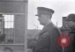 Standbild Negro LKW-Fahrer europäische Theater, 1946, aus Sekunde 13 historischem Filmmaterial Videoclip 65675074296