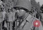 Standbild Negro LKW-Fahrer europäische Theater, 1946, aus Sekunde 30 historischem Filmmaterial Videoclip 65675074296