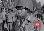 Standbild Negro LKW-Fahrer europäische Theater, 1946, aus Sekunde 36 historischem Filmmaterial Videoclip 65675074296