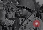 Standbild Negro LKW-Fahrer europäische Theater, 1946, aus Sekunde 39 historischem Filmmaterial Videoclip 65675074296