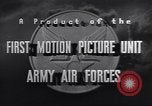 Immagine di 332Fighter Group P-47s in combattimento Italia, 1944, secondo 11 filmato di repertorio 65675074301