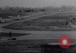 Immagine di 332Fighter Group P-47s in combattimento Italia, 1944, secondo 38 filmato di repertorio 65675074301
