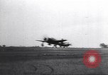 Immagine di 332Fighter Group P-47s in combattimento Italia, 1944, secondo 47 filmato di repertorio 65675074301