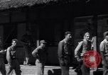 Standbild Chaos line Indien, 1943, aus Sekunde 16 historischem Filmmaterial Videoclip 65675074308