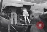 Standbild B-24 Liberator Bomber Indien, 1943, aus Sekunde 5 historischem Filmmaterial Videoclip 65675074312
