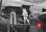 Standbild B-24 Liberator Bomber Indien, 1943, aus Sekunde 6 historischem Filmmaterial Videoclip 65675074312