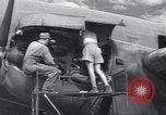Standbild B-24 Liberator Bomber Indien, 1943, aus Sekunde 9 historischem Filmmaterial Videoclip 65675074312