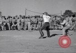 Immagine di Baseball gioco India, 1943, secondo 9 filmato di repertorio 65675074313