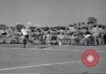 Immagine di Baseball gioco India, 1943, secondo 12 filmato di repertorio 65675074313