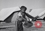 Immagine di Baseball gioco India, 1943, secondo 31 filmato di repertorio 65675074313
