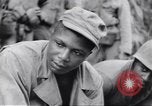 Image soldats nègres l'île de Bougainville en Papouasie-Nouvelle-Guinée, 1944, de la seconde 50 séquences d'archives historiques vidéo 65675074318