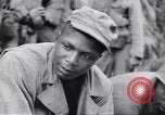 Image soldats nègres l'île de Bougainville en Papouasie-Nouvelle-Guinée, 1944, de la seconde 51 séquences d'archives historiques vidéo 65675074318