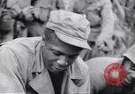 Image soldats nègres l'île de Bougainville en Papouasie-Nouvelle-Guinée, 1944, de la seconde 56 séquences d'archives historiques vidéo 65675074318