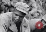 Image soldats nègres l'île de Bougainville en Papouasie-Nouvelle-Guinée, 1944, de la seconde 57 séquences d'archives historiques vidéo 65675074318