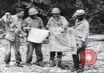 Image soldats nègres l'île de Bougainville en Papouasie-Nouvelle-Guinée, 1944, de la seconde 5 séquences d'archives historiques vidéo 65675074319
