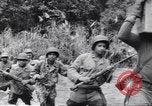 Image soldats nègres l'île de Bougainville en Papouasie-Nouvelle-Guinée, 1944, de la seconde 50 séquences d'archives historiques vidéo 65675074319