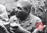 Standbild Negro Soldaten Bougainville Island Papua Neu Guinea, 1944, aus Sekunde 34 historischem Filmmaterial Videoclip 65675074320