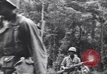Standbild Negro Soldaten Bougainville Island Papua Neu Guinea, 1944, aus Sekunde 5 historischem Filmmaterial Videoclip 65675074323