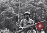 Standbild Negro Soldaten Bougainville Island Papua Neu Guinea, 1944, aus Sekunde 9 historischem Filmmaterial Videoclip 65675074323