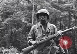 Standbild Negro Soldaten Bougainville Island Papua Neu Guinea, 1944, aus Sekunde 10 historischem Filmmaterial Videoclip 65675074323
