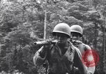 Standbild Negro Soldaten Bougainville Island Papua Neu Guinea, 1944, aus Sekunde 12 historischem Filmmaterial Videoclip 65675074323