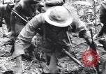 Image soldats nègres l'île de Bougainville en Papouasie-Nouvelle-Guinée, 1944, de la seconde 8 séquences d'archives historiques vidéo 65675074324